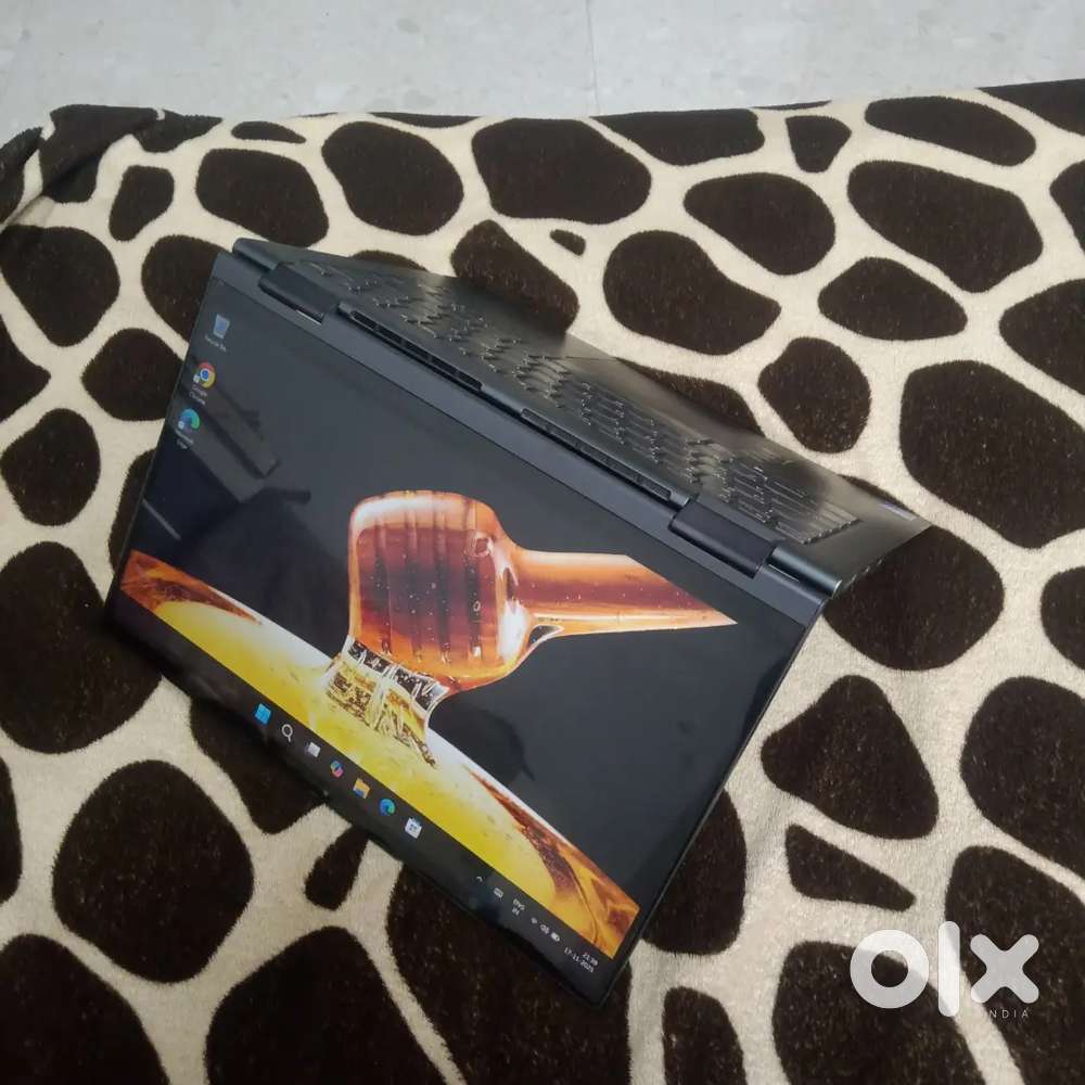 Lenovo Yoga 7 i5 11th intel Iris Xe, 16gb, 2 in 1 Premium Touch Laptop