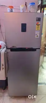 Samsung Digital Inverter Refrigerator 5yr old