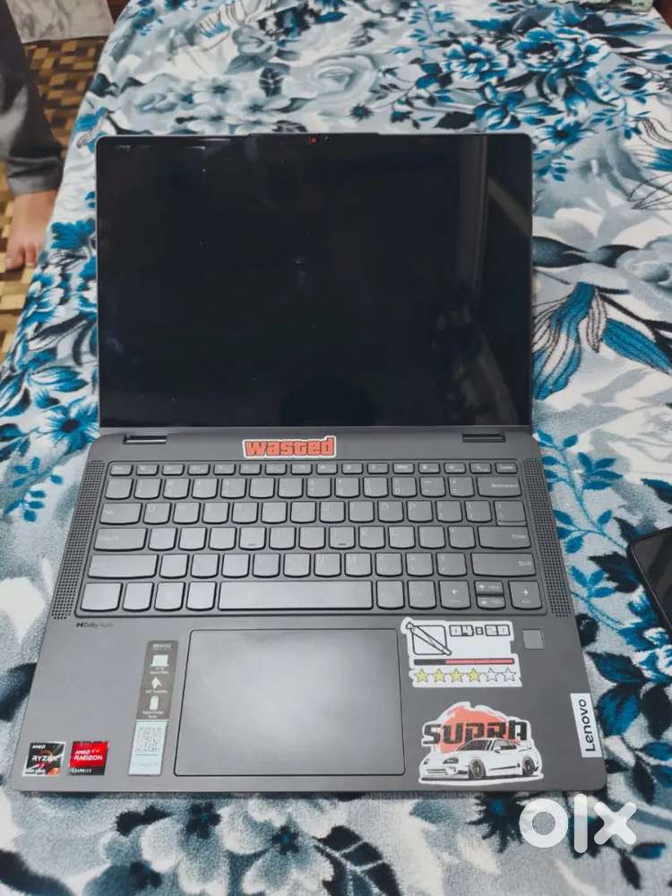 lenovo 2 in 1 touchscreen laptop 4months old