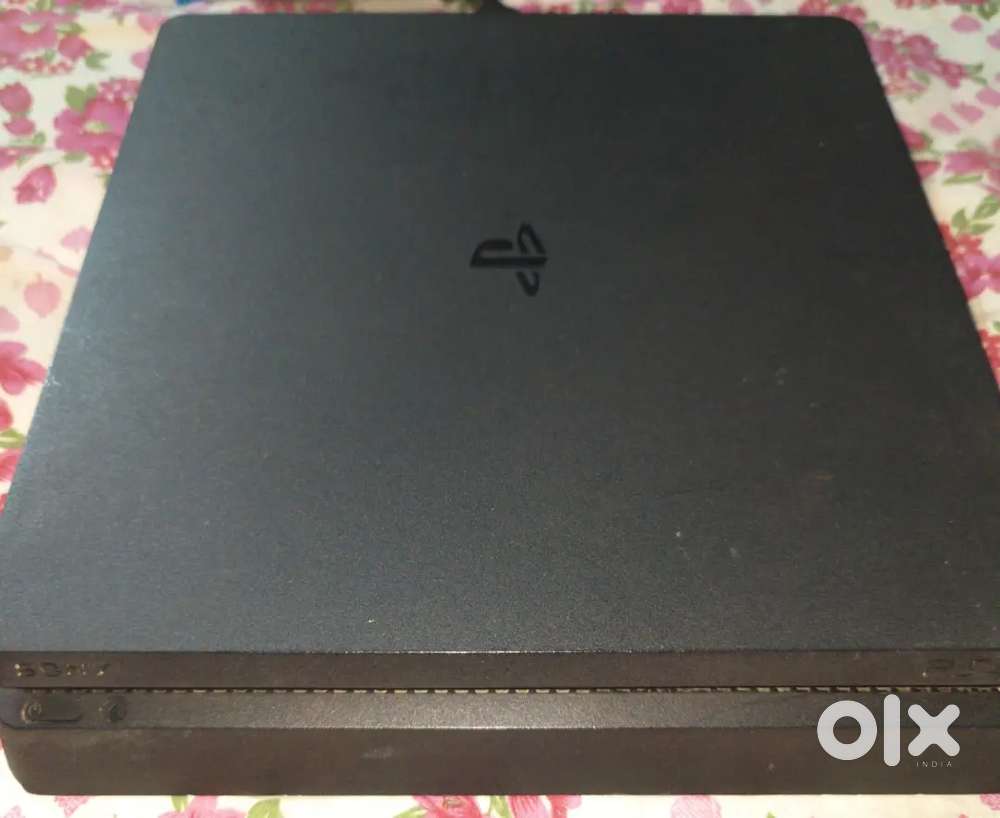 Sony PS4 500gb with horizon zero dawn