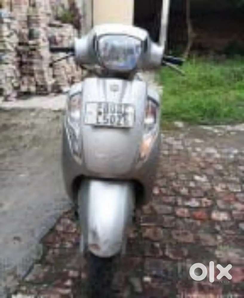 Access first onwer self start all original tyer good new battery hai