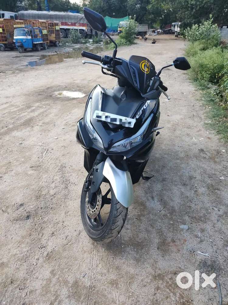 Yamaha aerox 2023
