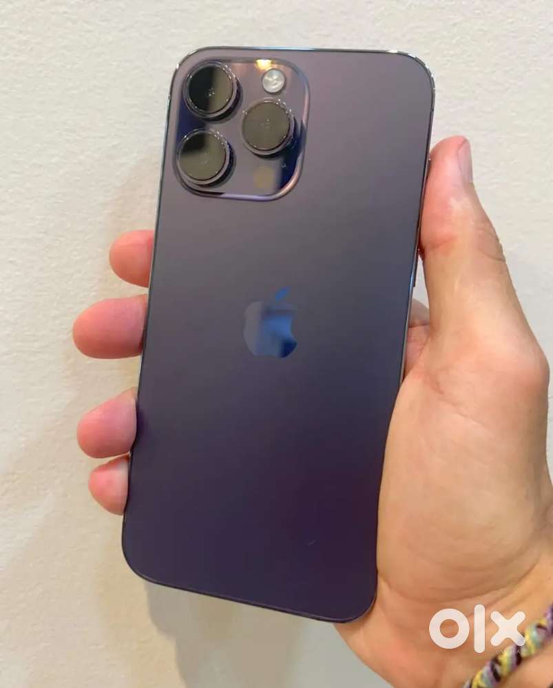 I want to sell my 5 months old iPhone 14 pro Max 256gb urgently.