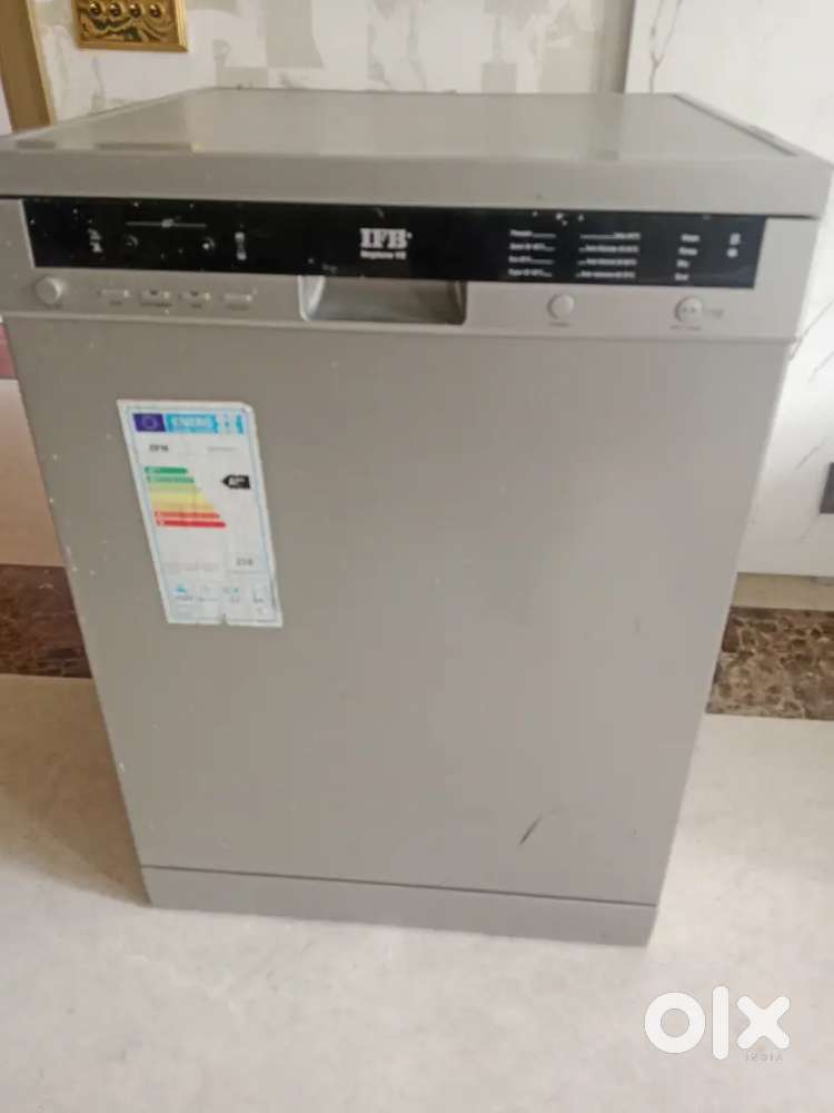 Dish washer