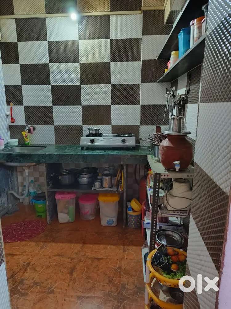 Required female rommate