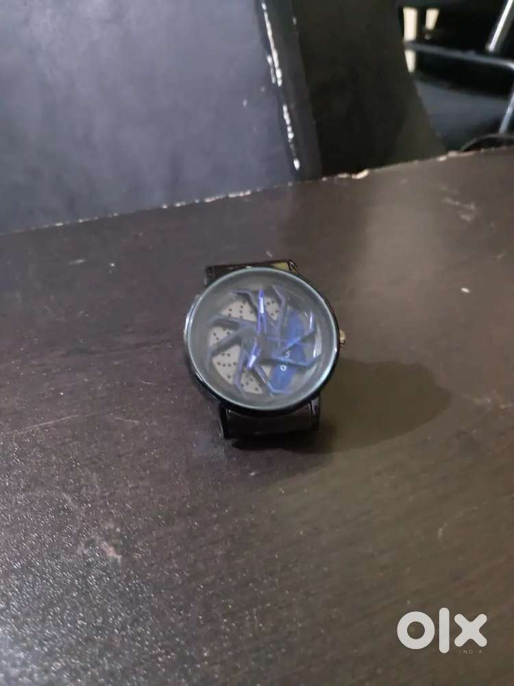 Spinning watch