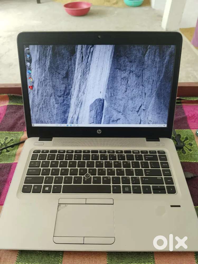 HP leptop leptop for sell need a argent money