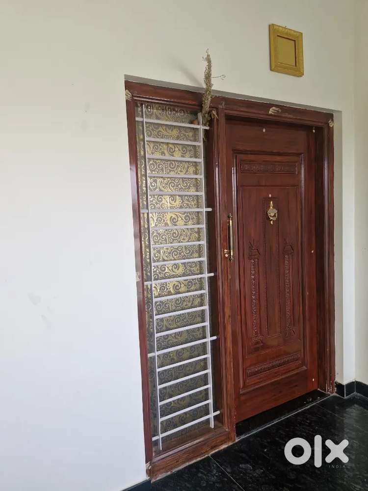 5 BEDROOMS LUXURIOUS  HOUSE FOR SALE IN JANKIT NAGAR KADACHANENTHAL