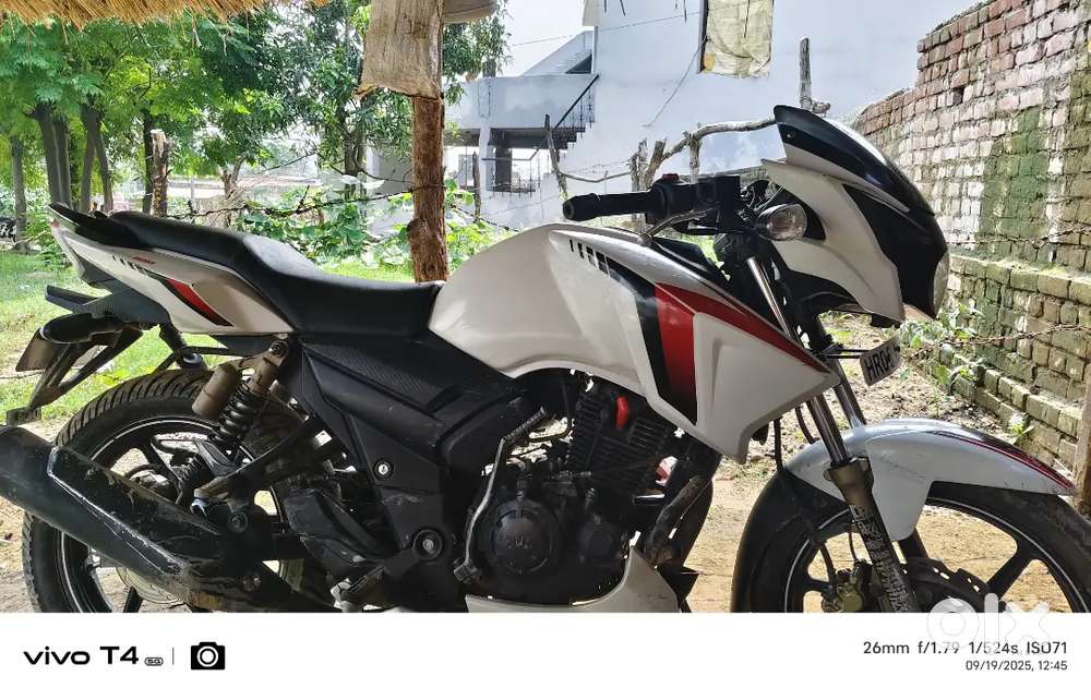 Apache RTR 180 bs6 ok h bs age wala tayer dlega