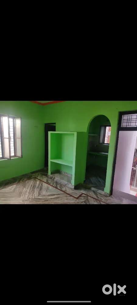 Single room available with attached toilet and washroom