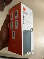 Portable wireless speaker