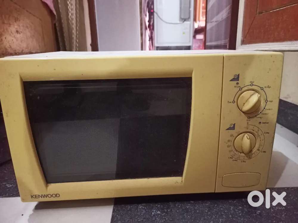 Kenwood MW470 Microwave