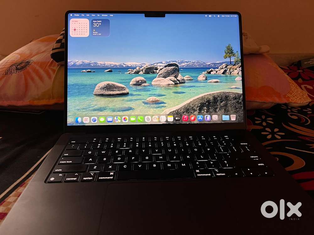 MacBook Pro M3 (14-inch, 18GB/512GB) – Mint Condition – 100% Battery