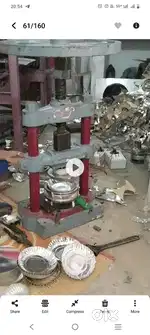 Paper plate machine with 4 new rinkle die