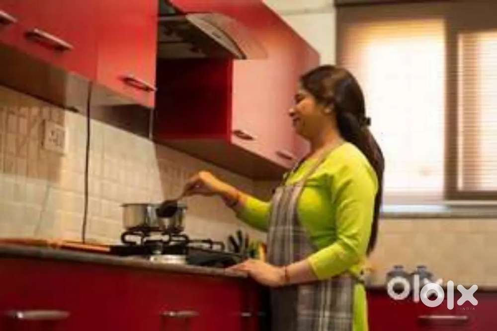 मुझे घर का खाना बनाने के लिए महिला की ज़रूरत है