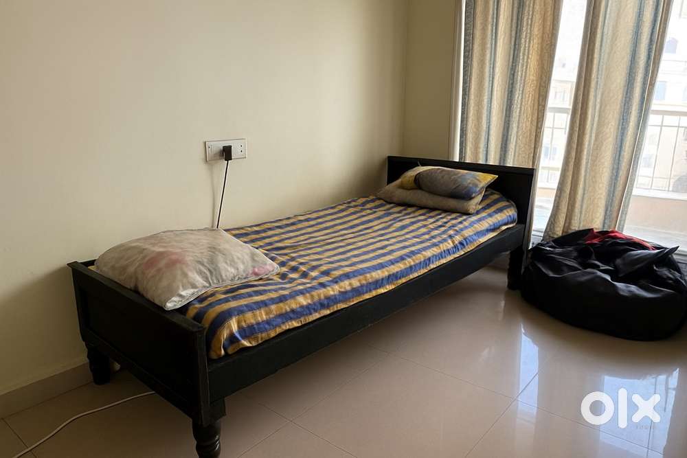 Single Bed / Cot (Transportation not included)