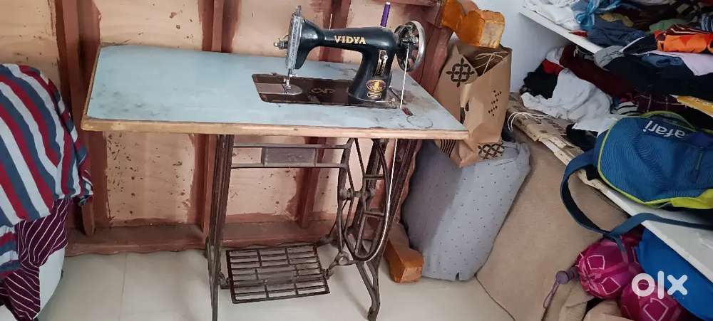 Full condition sewing machine  with zig zag machine