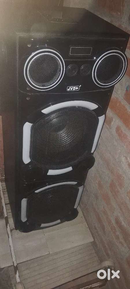 Speaker  bast bass and sound quality bast 15 +15 Inc speaker