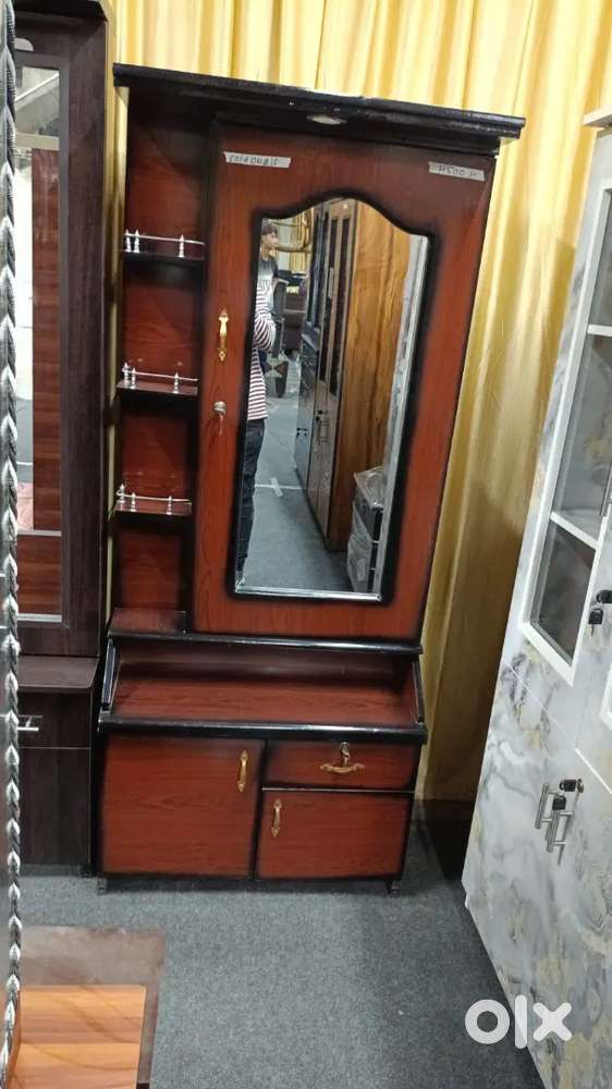 Unique model dressing table