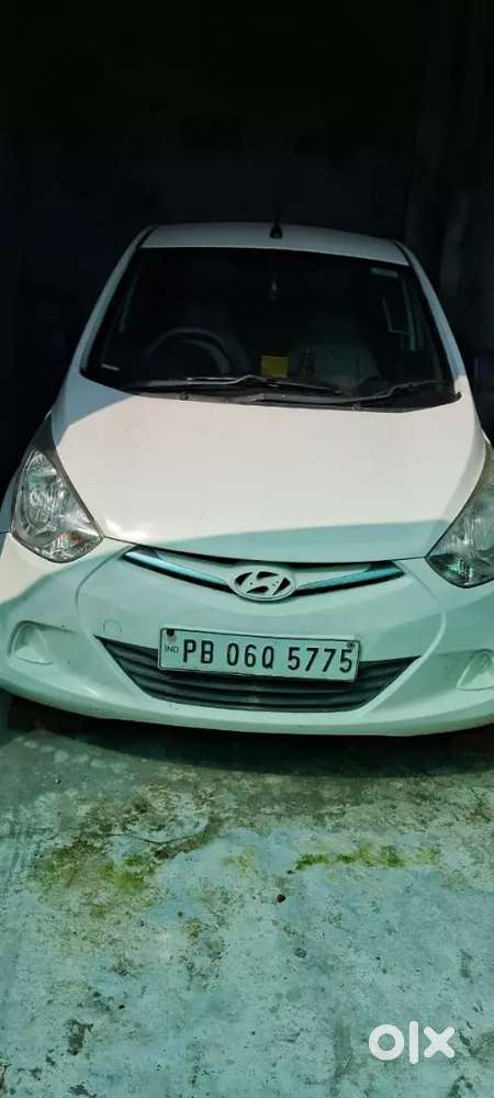 Hyundai EON 2012