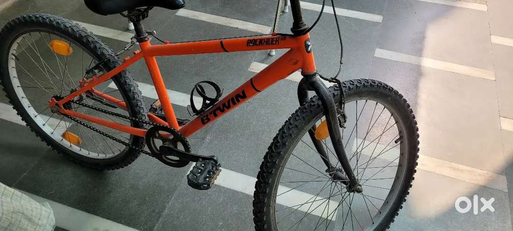 2 cycles - Vector 91 and Decathlon btwin cycle very good condition