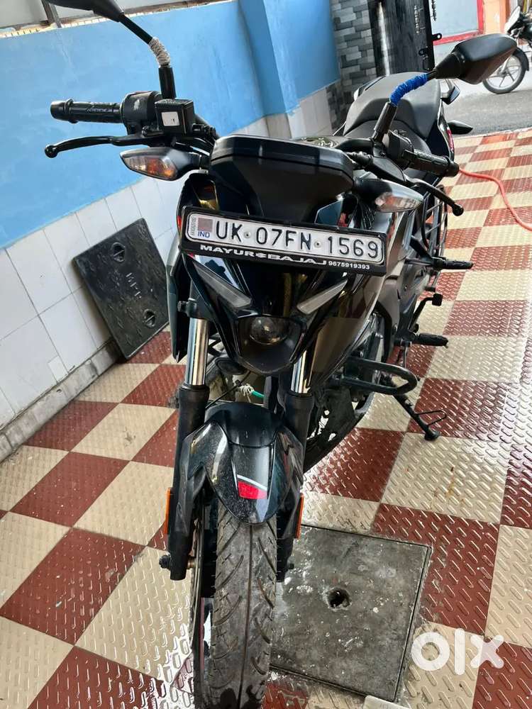 Bajaj N160 2023 model
