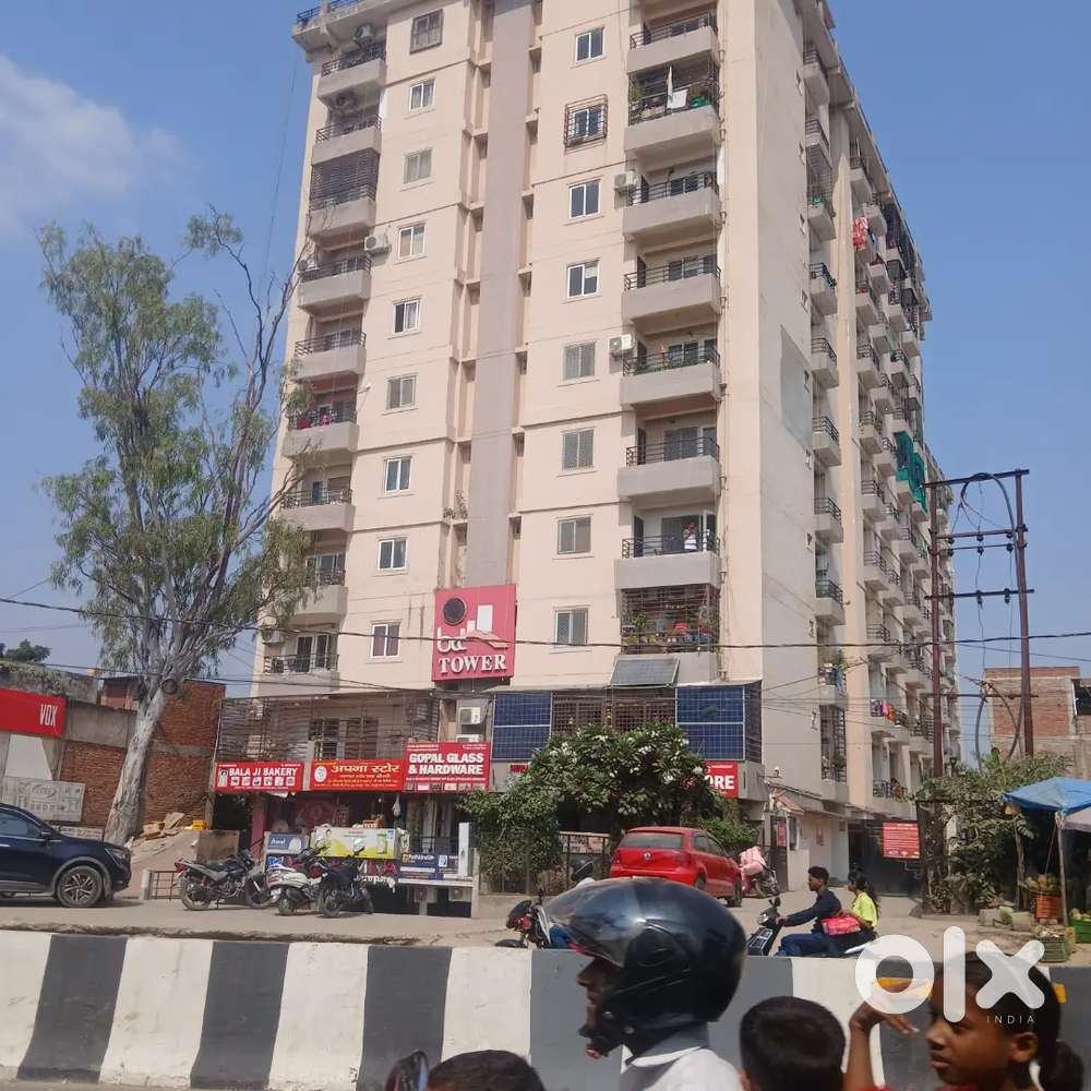 Bcc tower 2bhk flat on rent near ahamamau arjunganj close sultanpur ro