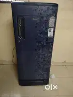 Good condition single door fridge
