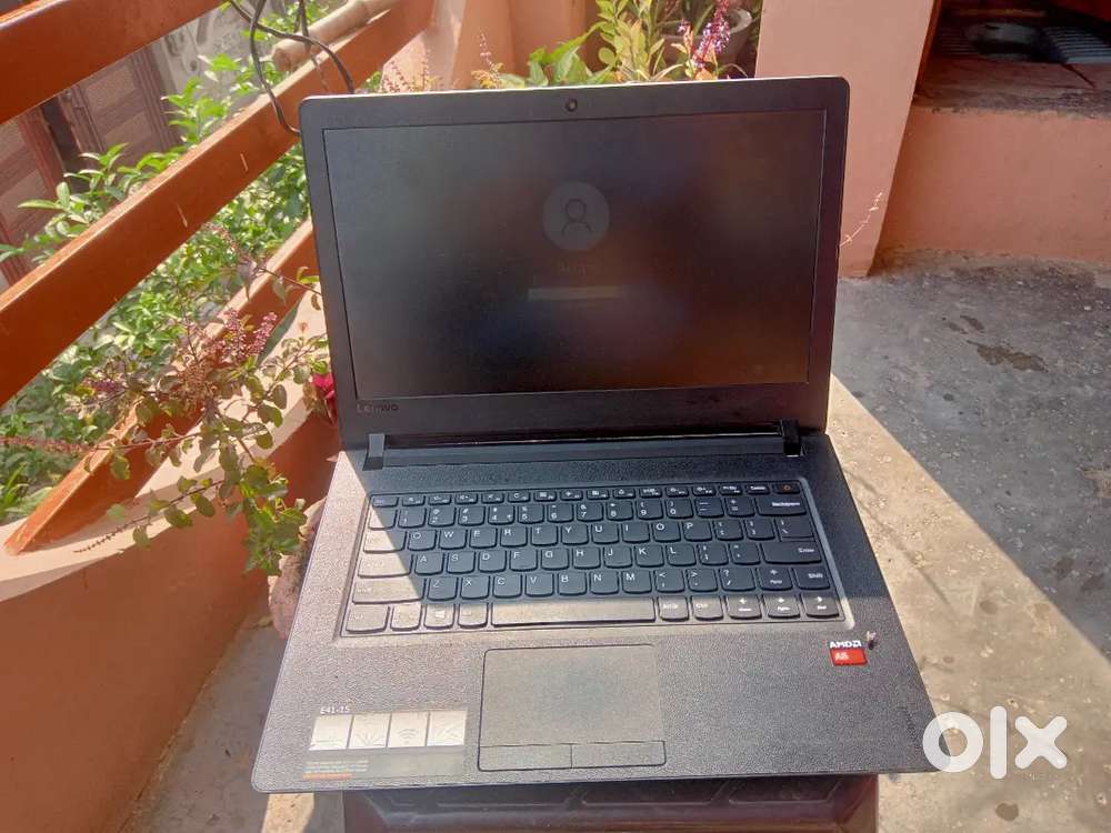 Lenovo laptop 512gb stroge and 4gb ram