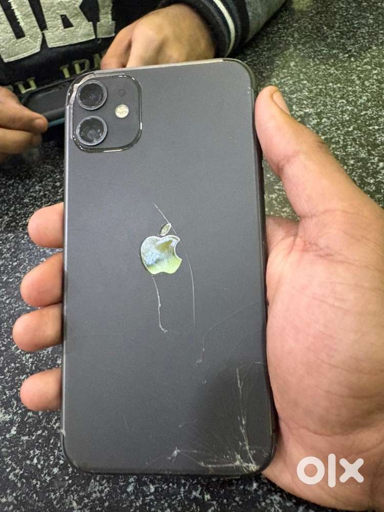 Iphone 11, 128gb storage, Good smoothness,original display