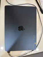 Mac Book M2