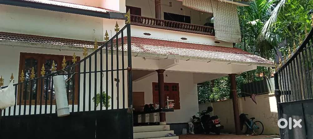 House at methottuthazham