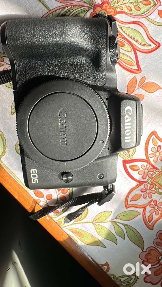 Canon M-50 Mirror less camera Mark-1