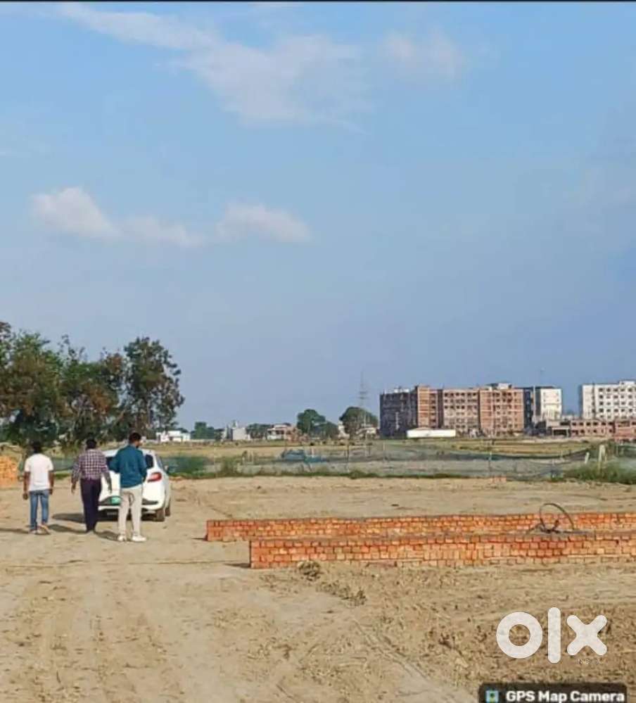 LDA से NOC प्रोजेक्ट में प्लॉट ले किसान पथ की सर्विस लाइन से लगे