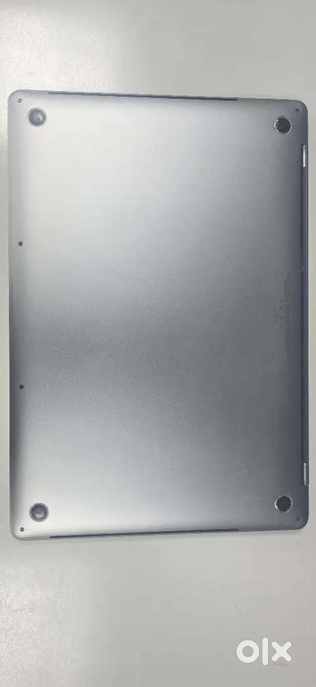 Apple mac book pro 256 GB