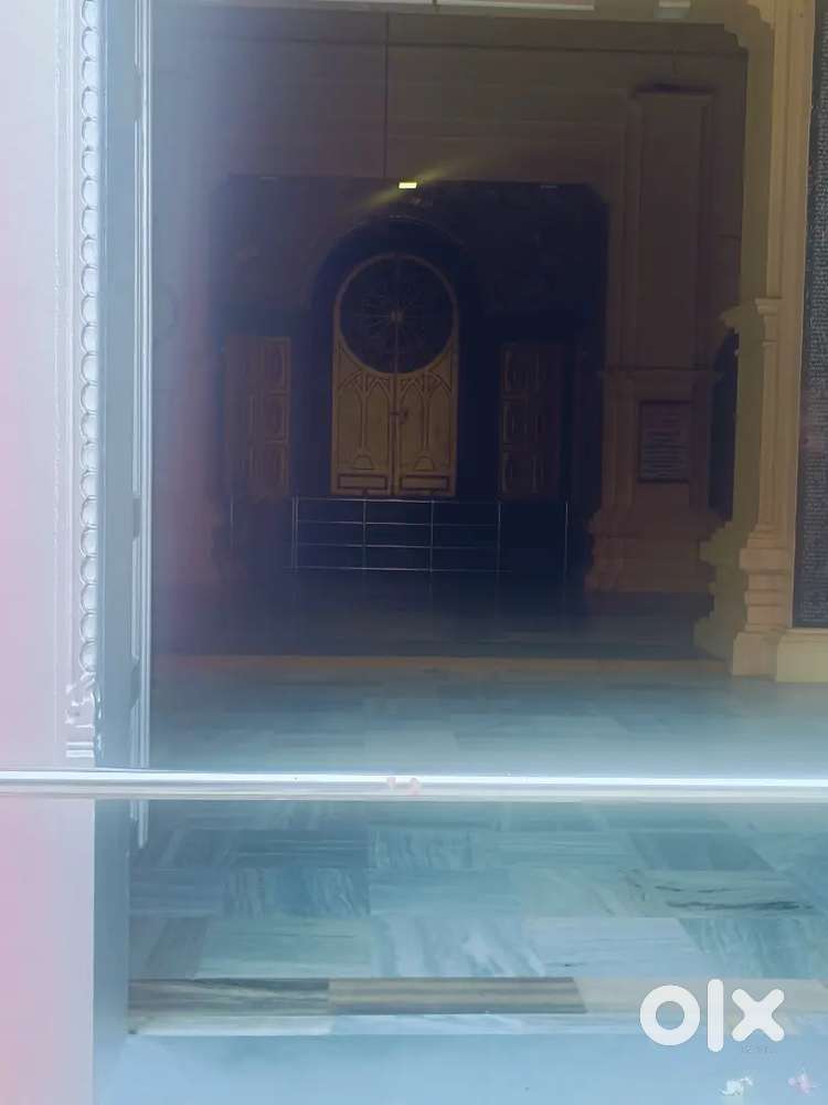 Wanted old age female for cooking and house maid job.