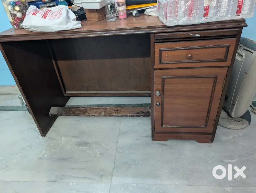 Office Table / Study Table