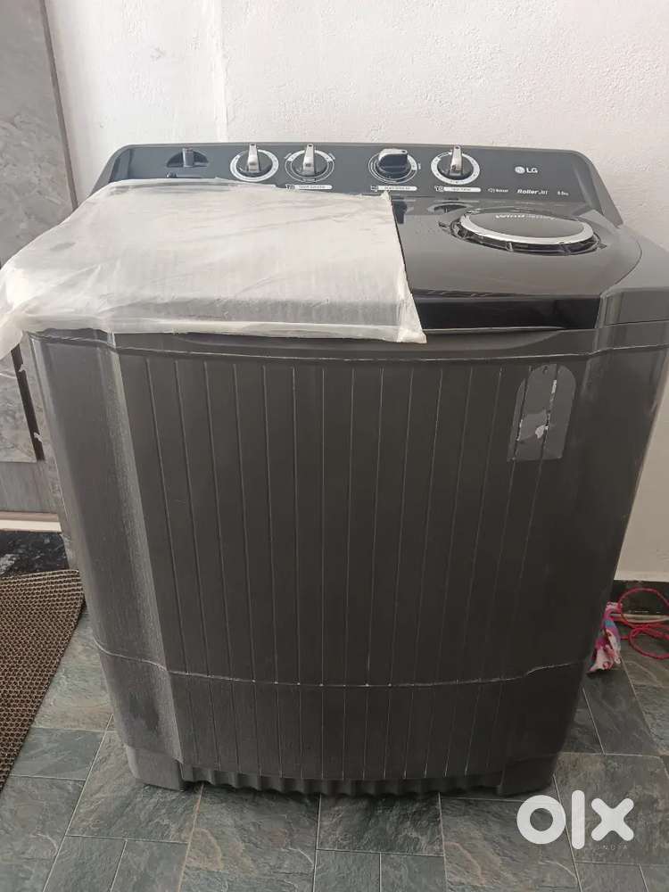 Semi automatic washing machine