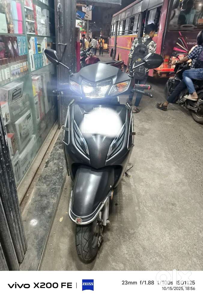 Hero Honda Activa 6g Deluxe argent