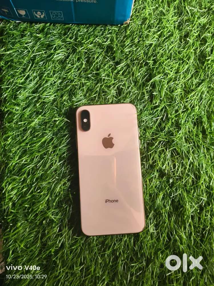 iPhone xs 64GB
