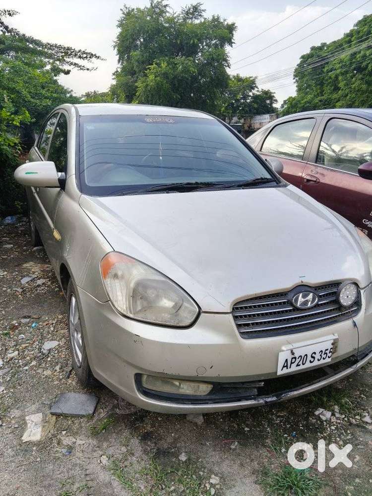 Hyundai Verna CRDI VGT SX 1.5, 2009