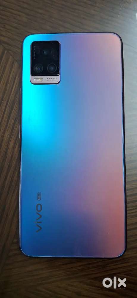 V20 PRO 6/128 , 2021