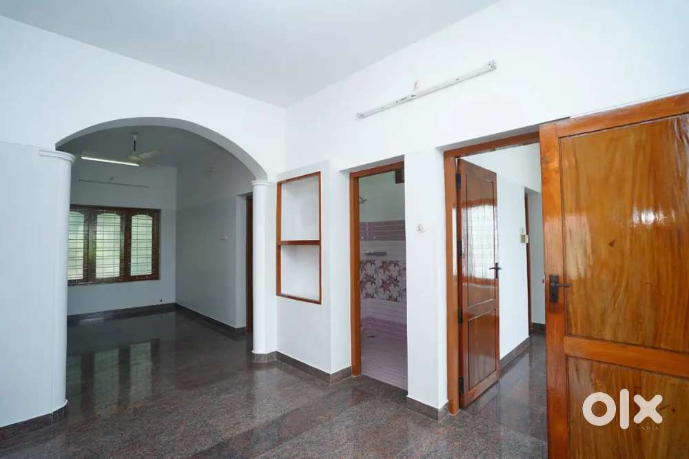 3 BHK 1st Floor Ladies Bachelor's House for Rent at Kaithamukku