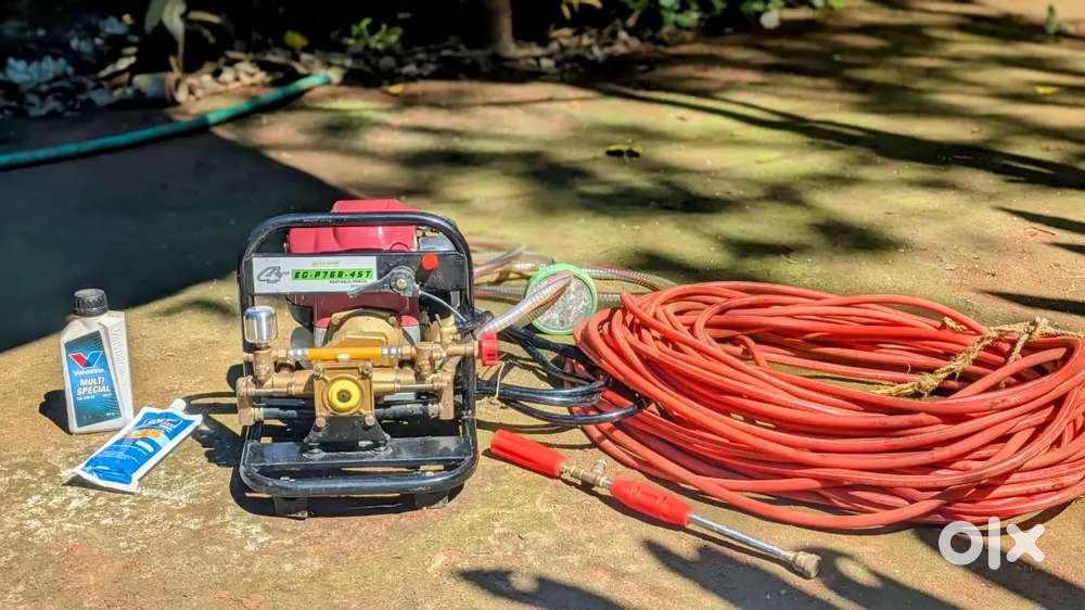 Portable Petrol Power Sprayer + 50m Hi-Flex Hose + Accessories