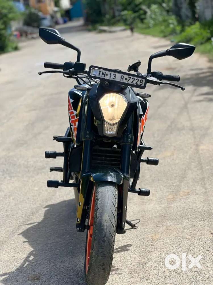 KTM Duke 200