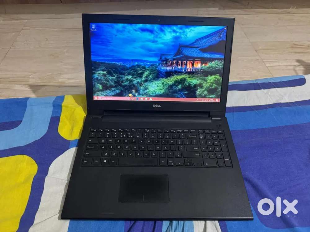 Dell inspiron AMD A6 4cpu 2ghz 8gbram 500gbhdd 2gb AMD Radeon graphics