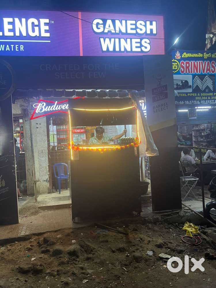 Making chicken pakoda and fish fry