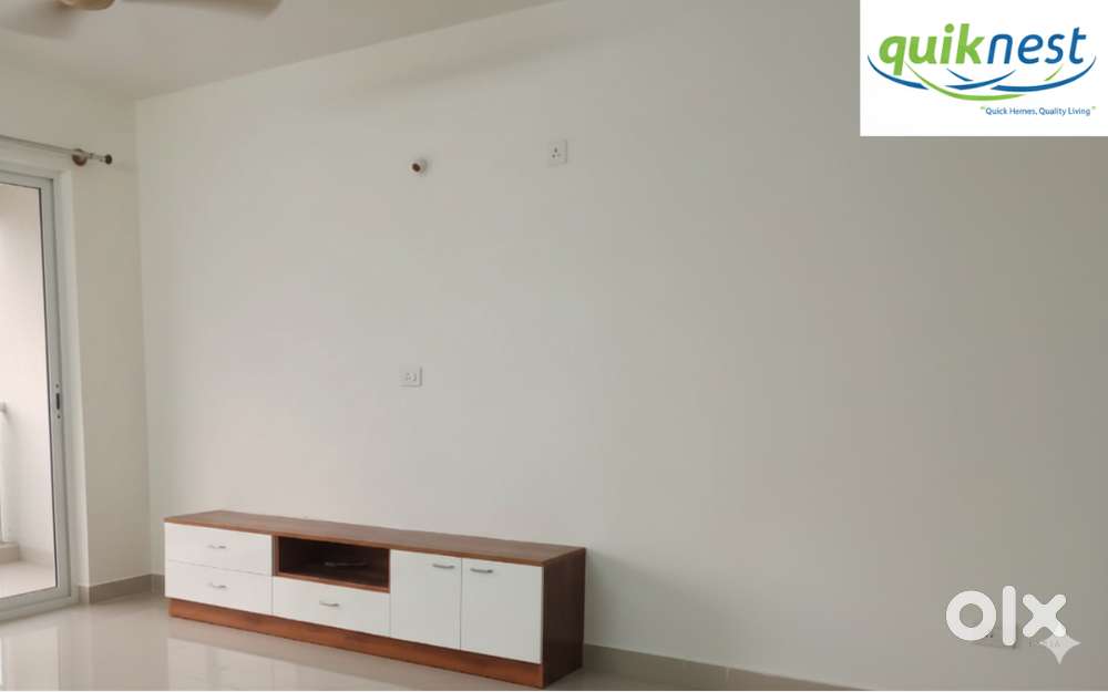 3 BHK Semi-Furnished Apartment for Lease in Godrej Eternity