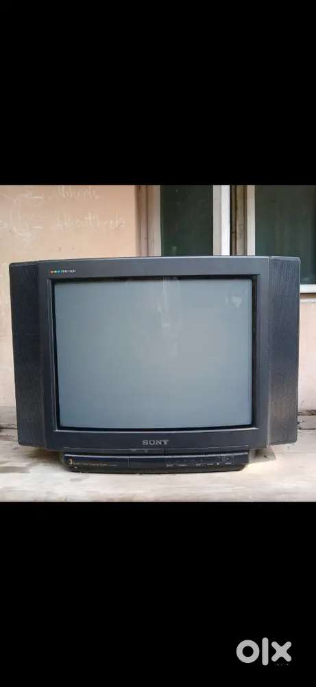 Sony Trinitron Colour TV 21 inch