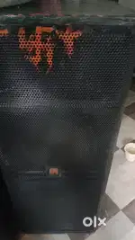 DJ sound for sale.400 wat speaker double 15